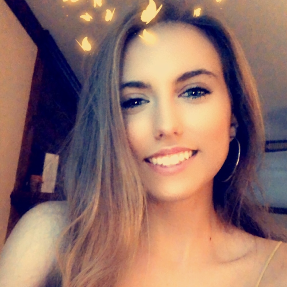 Meet your Posher, Hannah